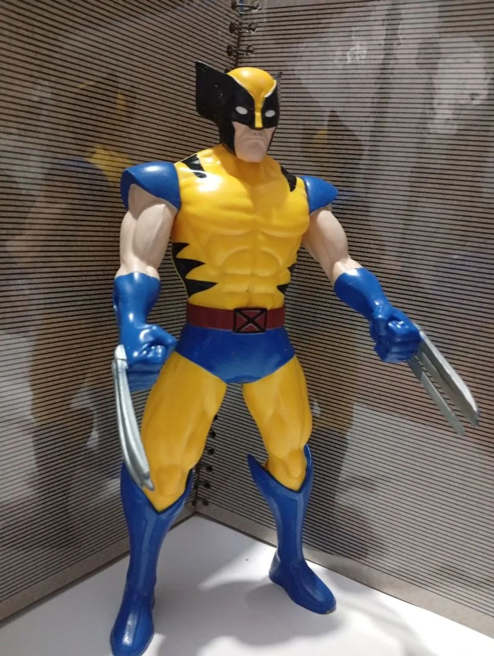 Boneco Wolverine hasbro. - Foto 2