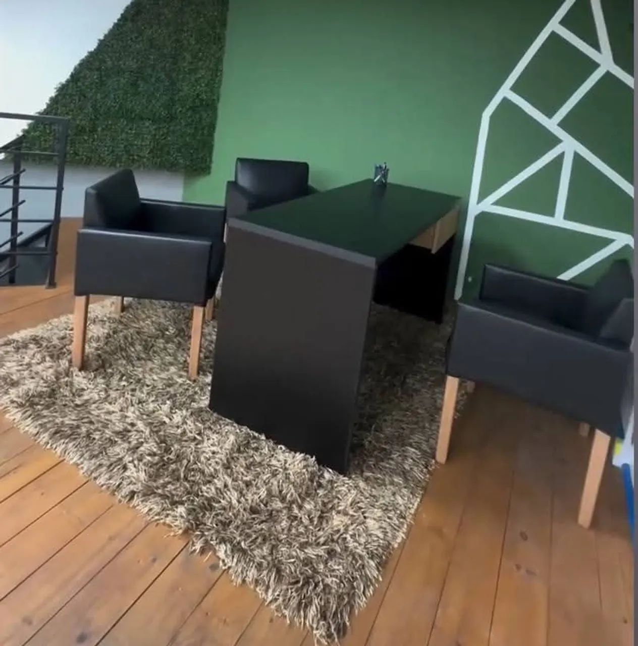 Poltronas em corino cipatex preto original  - Foto 5