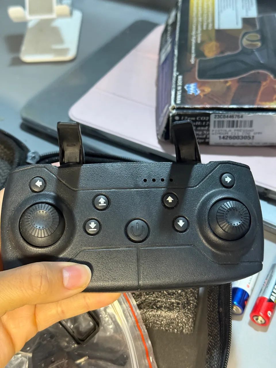 drone e58  dobrável com câmera hd wifi e controle remoto - Foto 2