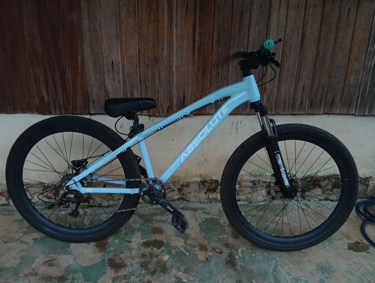 VENDE-SE BICICLETA NOVA