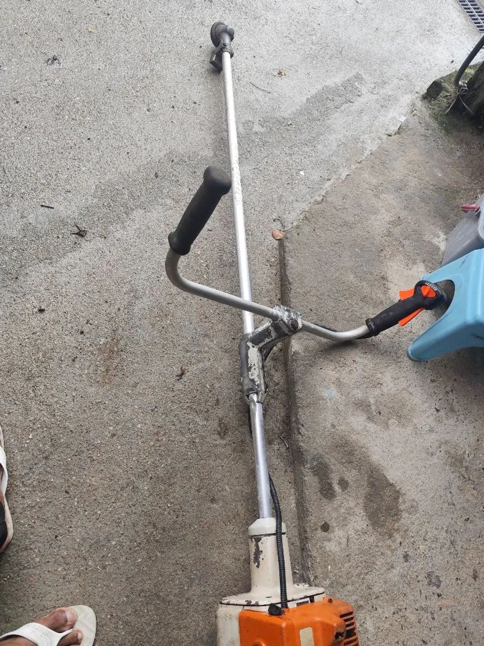 Roçadeira Stihl 220 - Foto 2