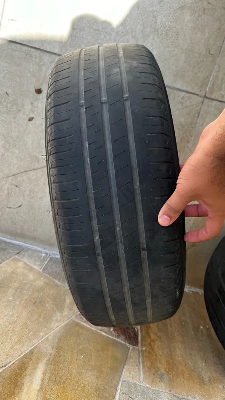 Kit Pneu Usado 185/60 R14  - Foto 3