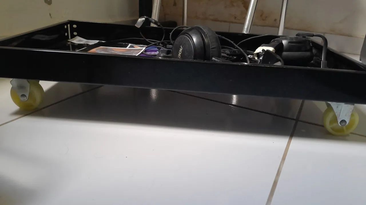 Carrinho de ferramentas - Foto 2