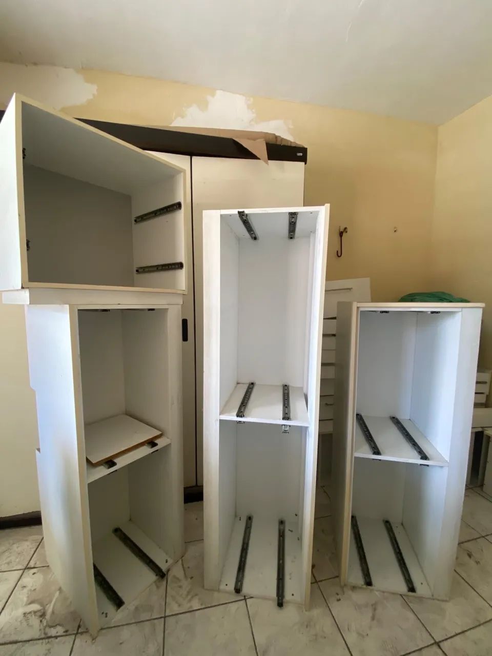 Móveis para montar uma loja - Foto 2