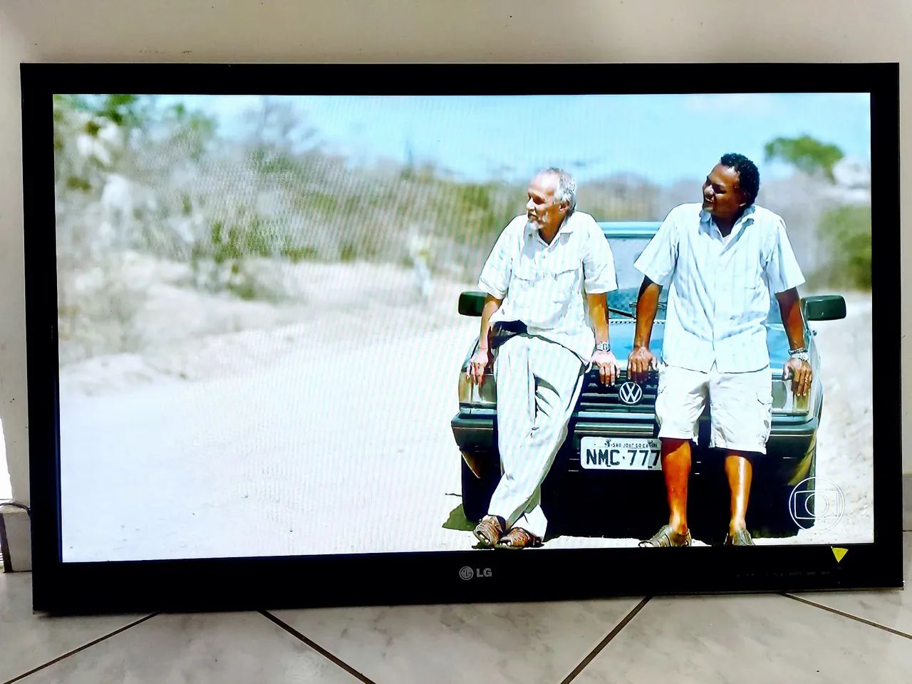 TV LG 40 POLEGADAS USADA EM BOM ESTADO  - Foto 3
