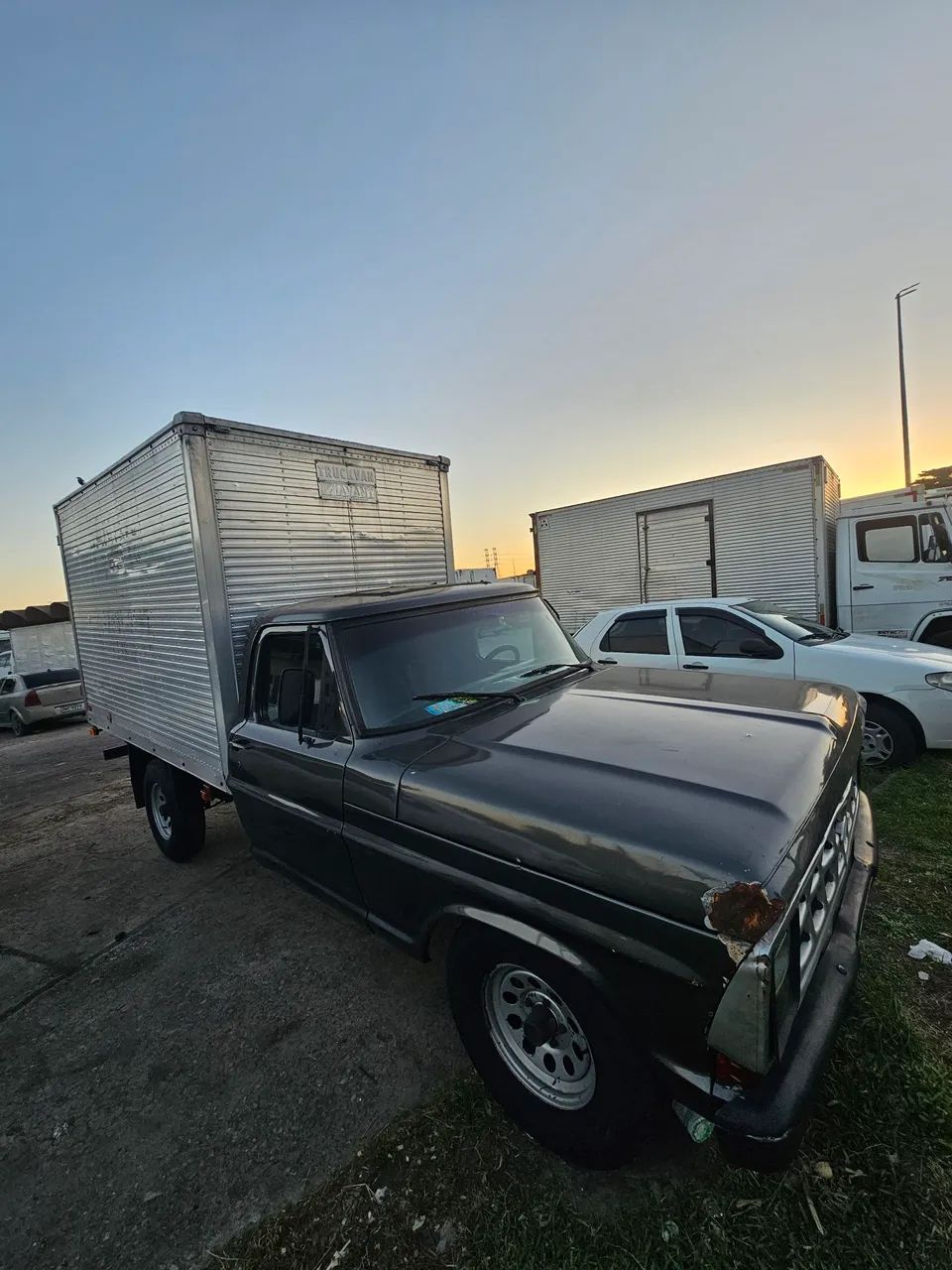 FORD F-1000 1985 - Foto 2