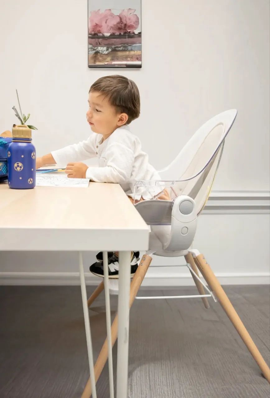 Cadeira de Alimentação 360° 3 em 1 Marcus & Marcus Lisa Cinza.