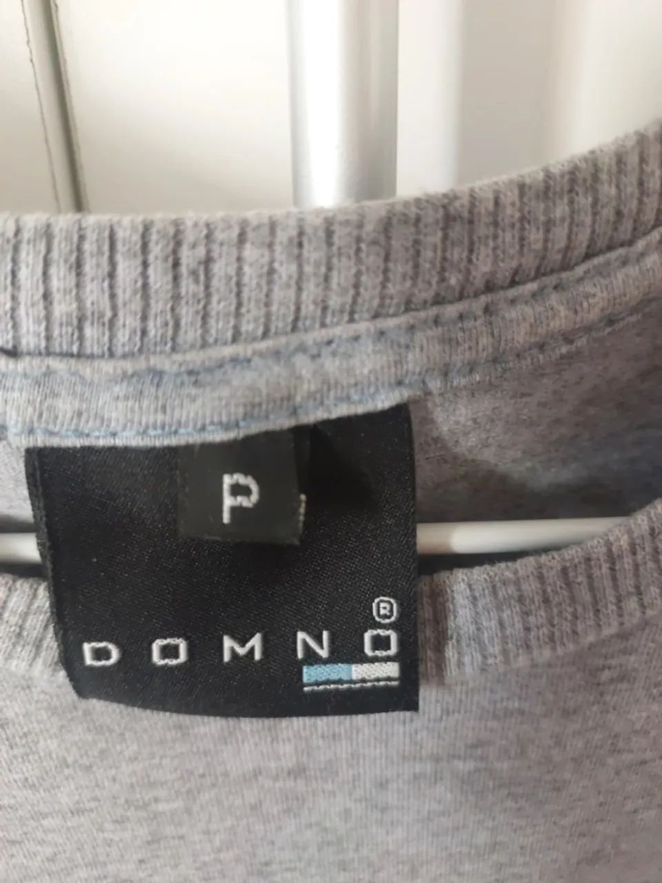 Camiseta Domno. Usada.  - Foto 2