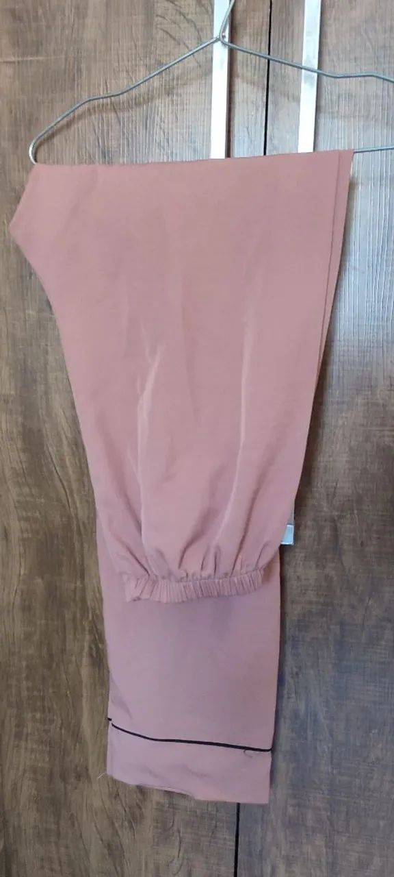 Pijama elegante, blusa de manga e calça  - Foto 2