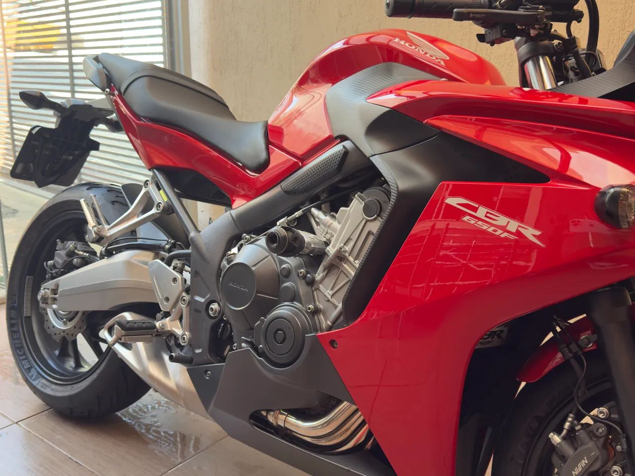 CBR 650F impecável 