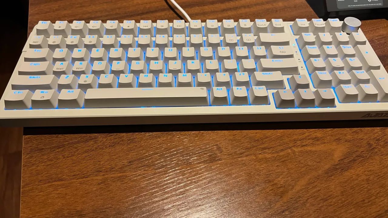 Teclado Mecânico AJAZZ 98 teclas - Periféricos e Acessórios de