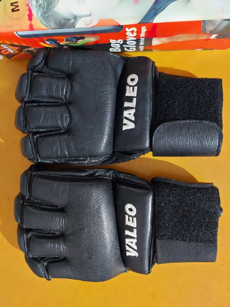 LUVA BATE SACO MMA  BOXE ARTE MARCIAL