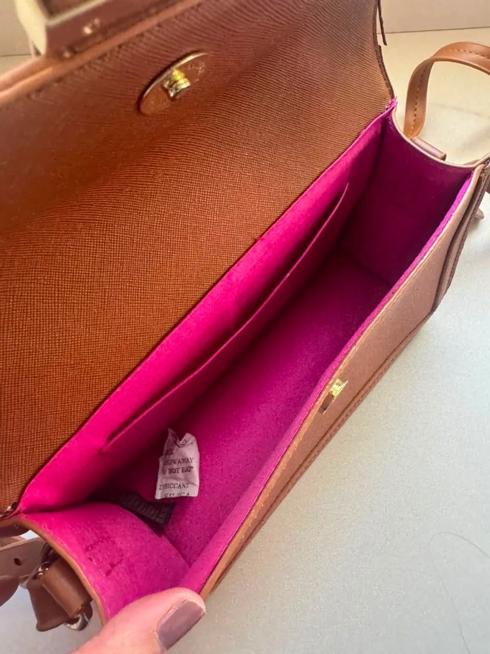 Bolsa caramelo Arezzo transversal tiracolo - Foto 5