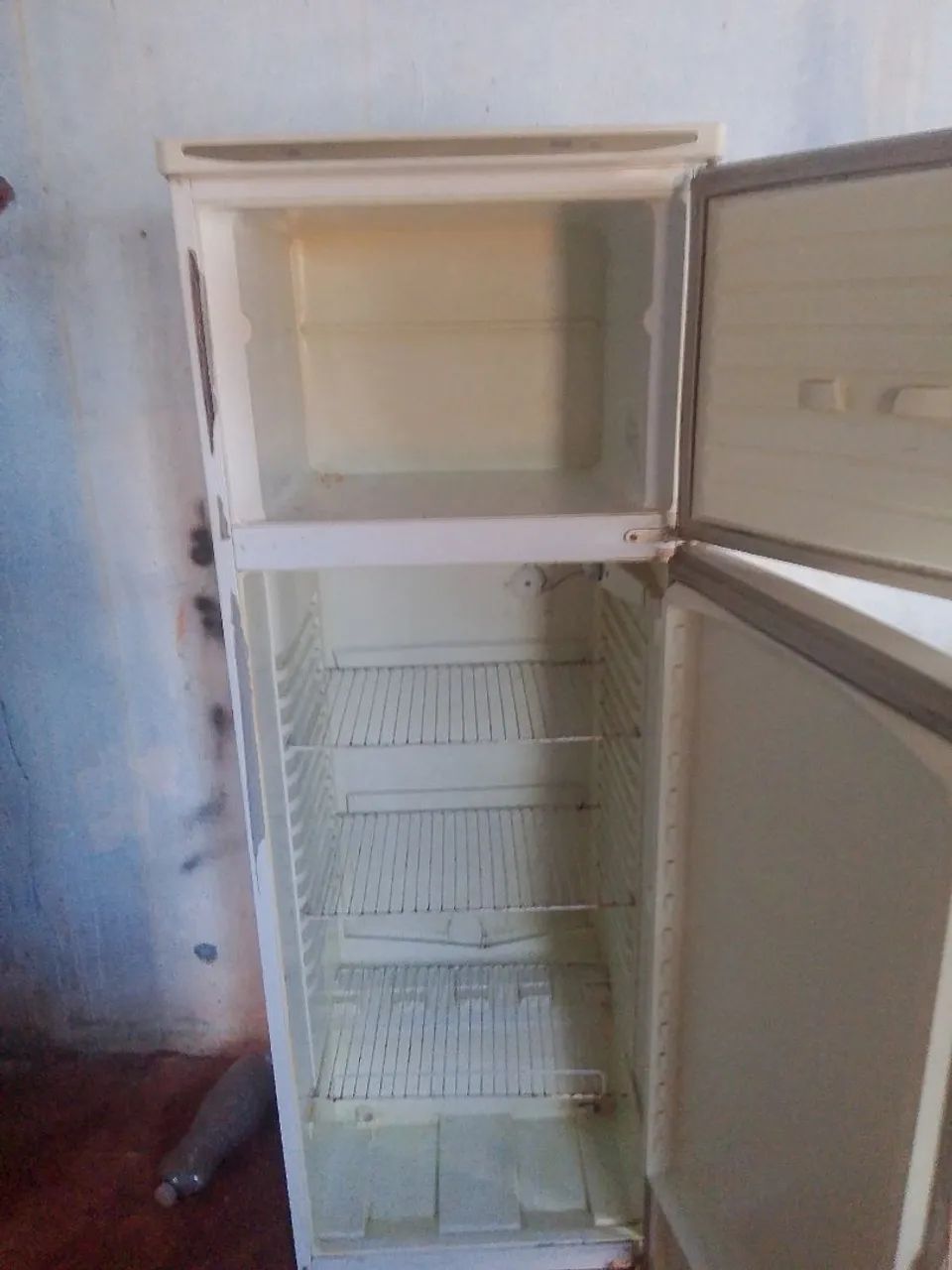 Geladeira Estragada  - Foto 2