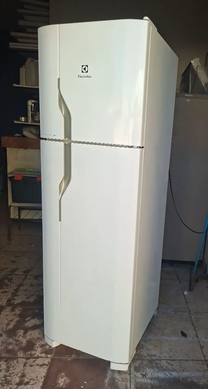Vendo geladeira 
