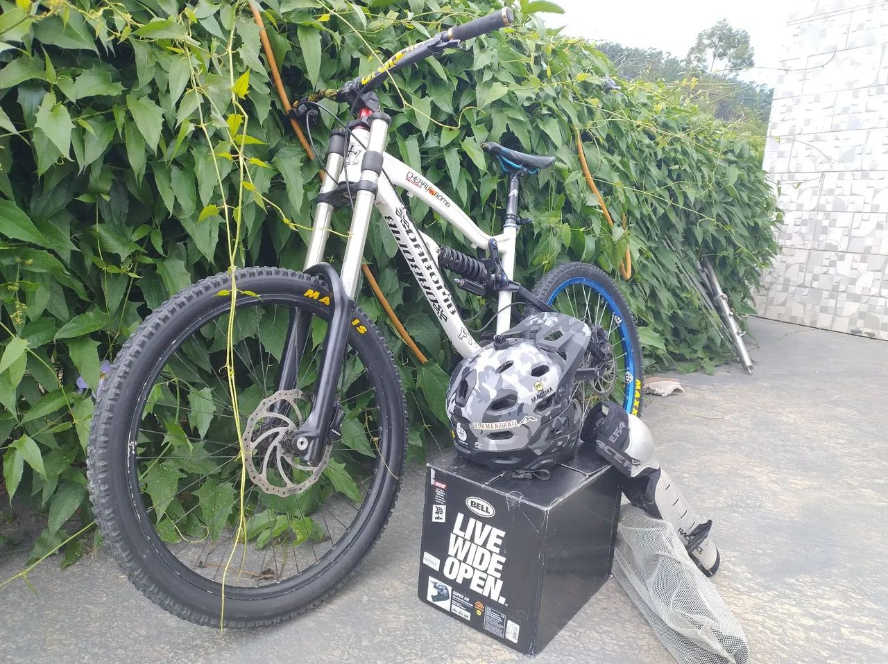 Bike de donwhil dabomb  - Foto 3