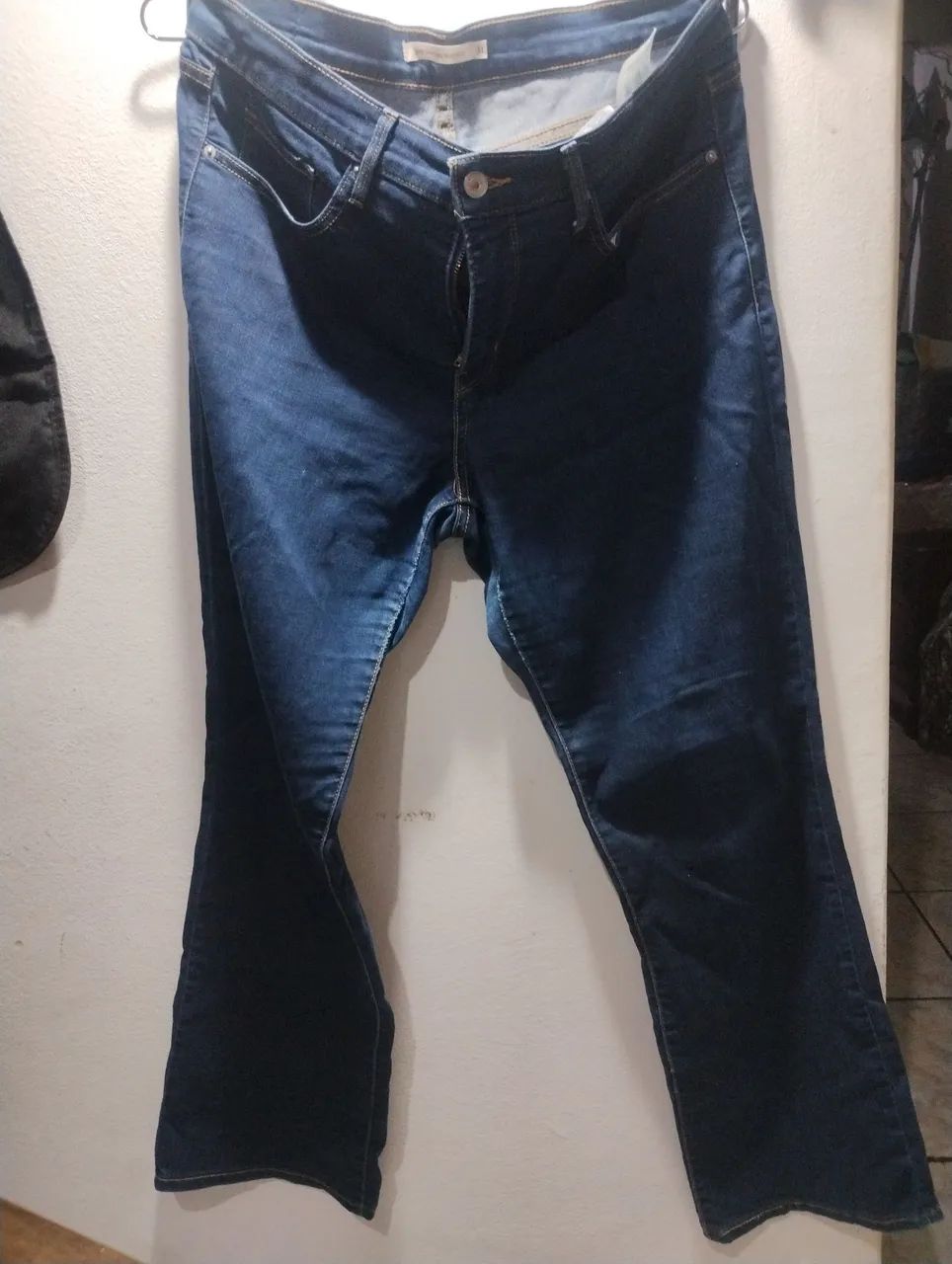 Levis calça 42