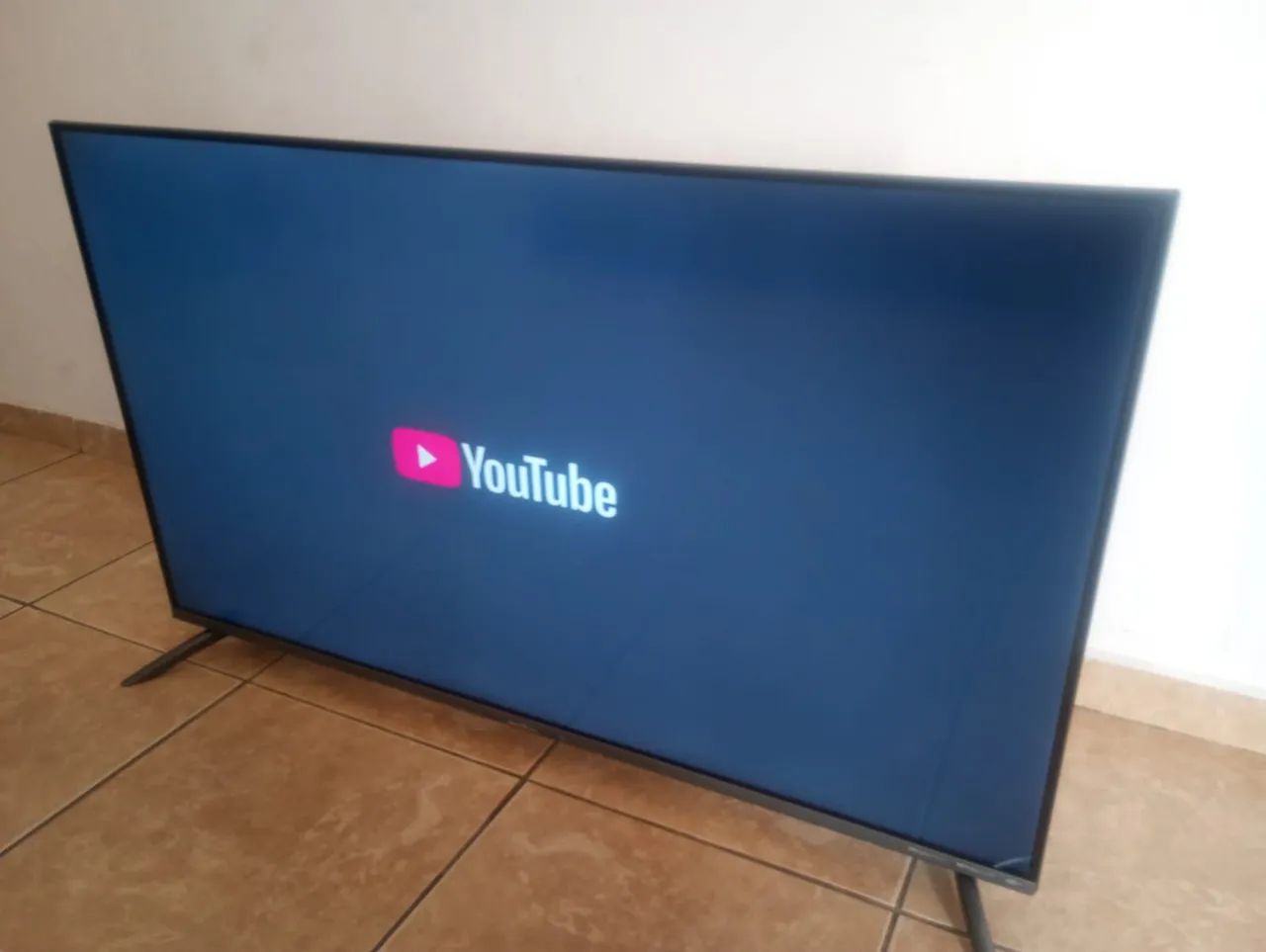 vendo essa tv 32 polegadas smart 4k  - Foto 4