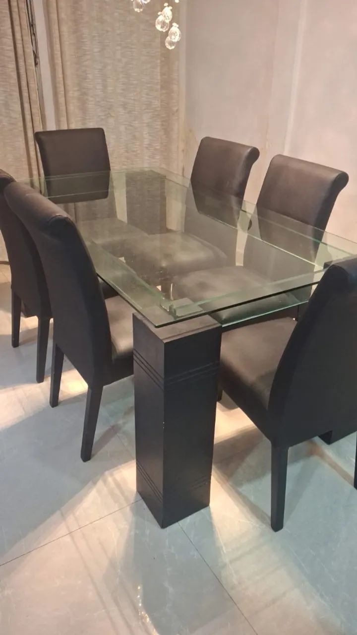 Mesa + 6 Cadeiras 