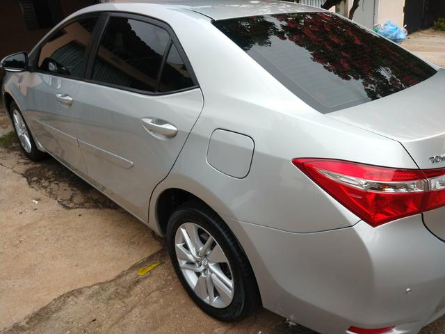 Corolla gli 1.8 14/15 $ 61,000, - Foto 9
