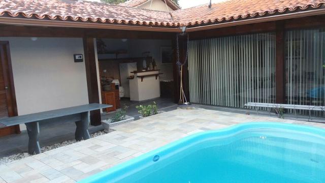 Belissima casa em Iguaba Grande com 3 quartos e piscina - Foto 4