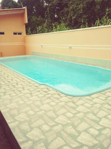 Casa com piscina em Itapoá