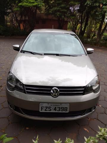 Polo Sedan (Imotion) 2014 "Completo" único dono" - Foto 3