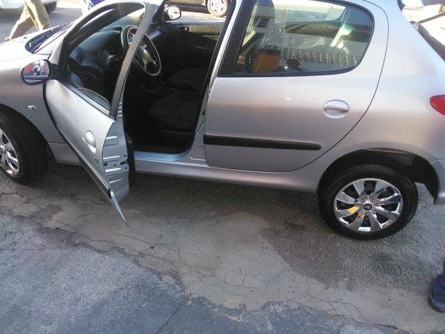 Vendo Peugeot 206 - Foto 2