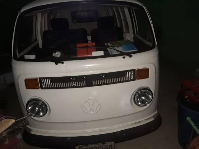 Kombi furgão 1989 top toda reformada,motor novo, setor direção novo,cambio zero revisado. - Foto 12