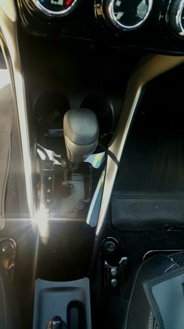 Yaris Hatch completo - Foto 2