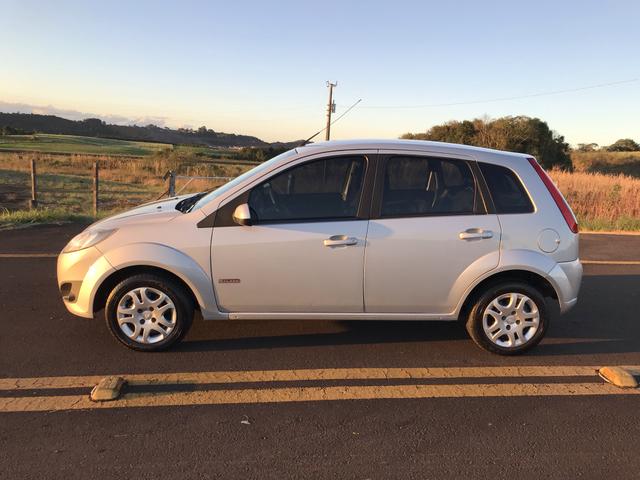 Ford Fiesta Class 1.6 2013 - Foto 5