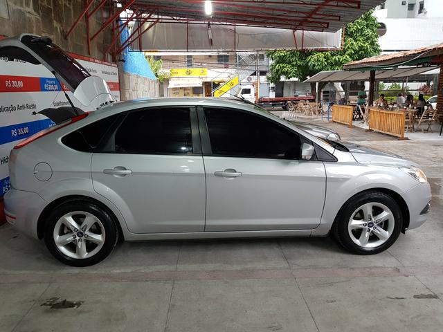Ford Focus Hatch GLX 1.6 2013/13 TOP