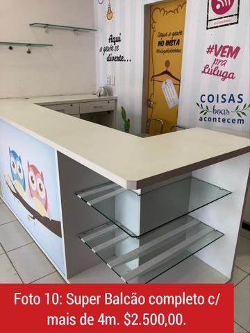 Loja fechou recente, estou vendendo os móveis,armários planejados, toda a estrutura