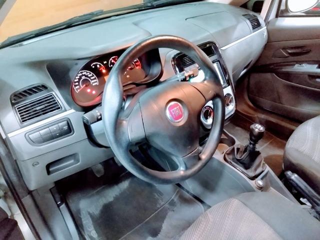 Fiat Punto Attractive 1.4 2011 novo!!! - Foto 13