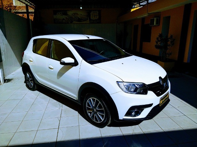 RENAULT SANDERO INTENSE 1.6 X-TRONIC