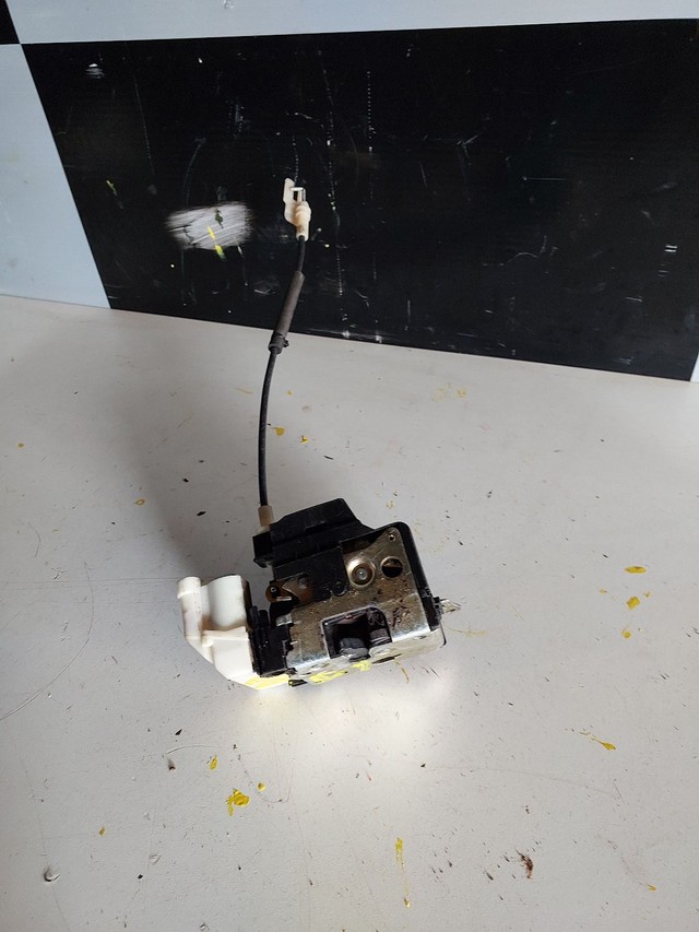 Fechadura Da Porta Dianteira Direita Palio Siena 2005 À 2015 - Foto 6