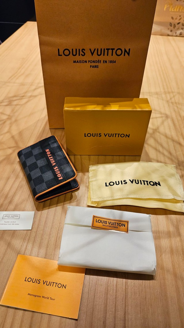 Vendo carteira Louis Vuitton - Foto 2