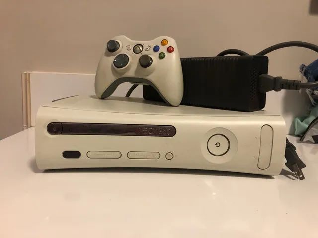 Xbox 360 Bloqueado Na Caixa sem Jogos, Console de Videogame Microsoft  Usado 93253732