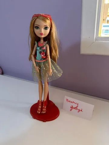 Boneca Ever After High Cerise Completa - Hobbies e coleções