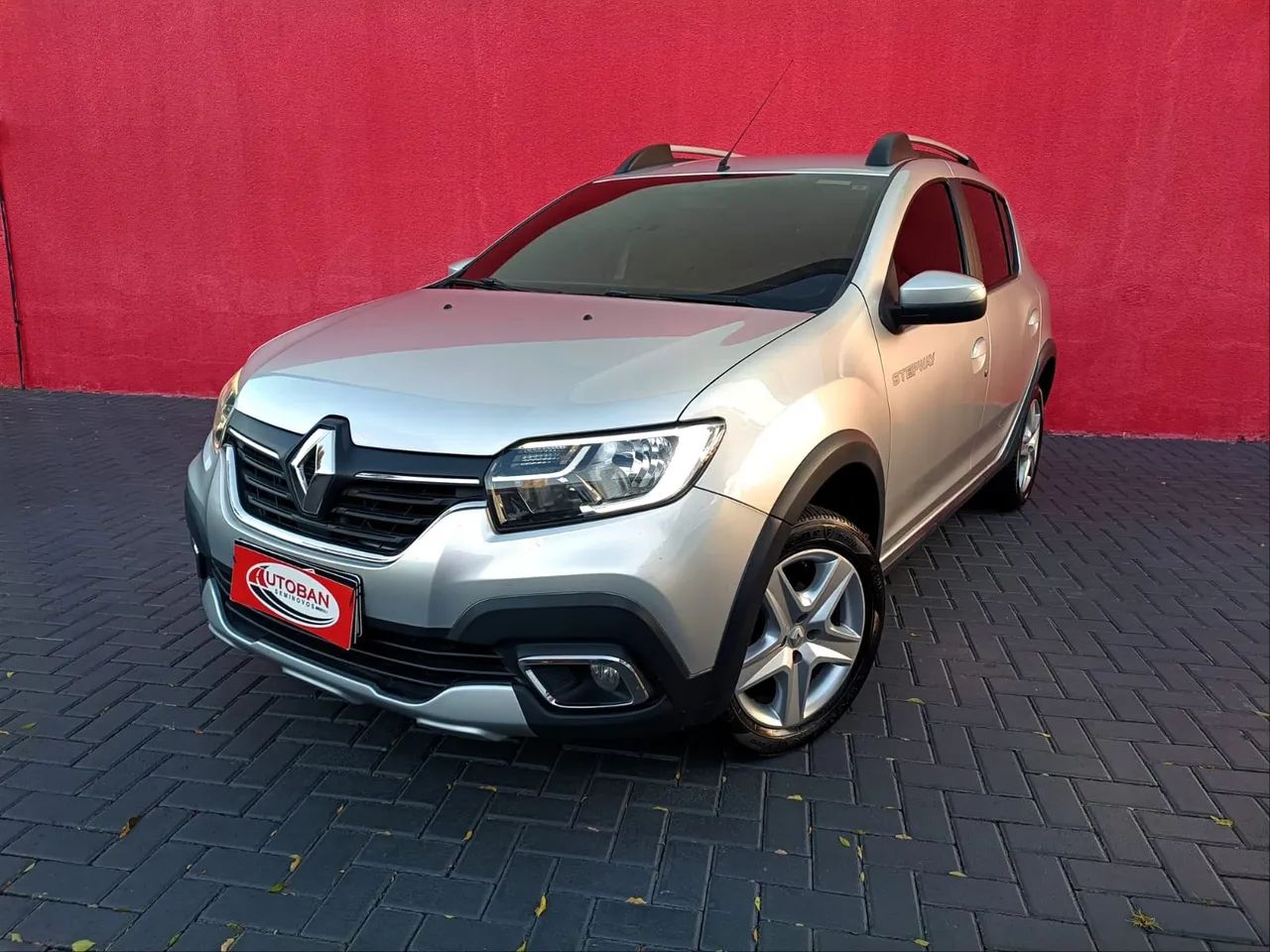 RENAULT SANDERO Usados e Novos em Curitiba e região, PR