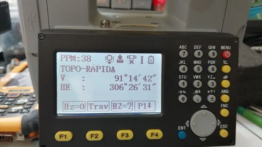 Display para estação total Geomax e Sanding