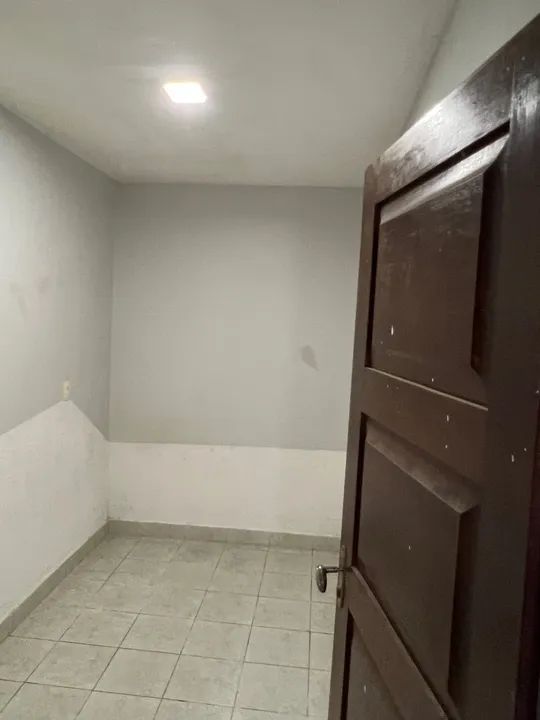 Vende -se  ou troca  prédio  - Foto 3