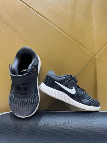 Nike revolution 2025 4 21