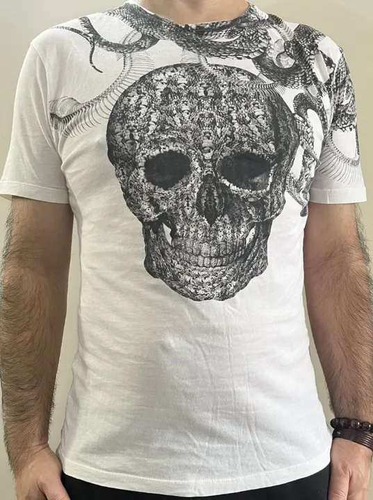 Camiseta masculina importada original Zara
