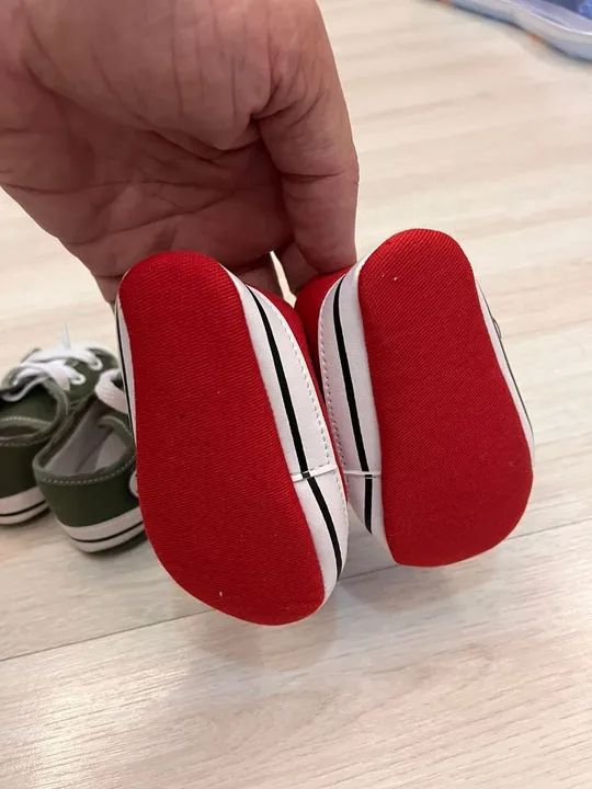 3 pares Calçados para Bebê - 3 a 6 meses - Foto 4