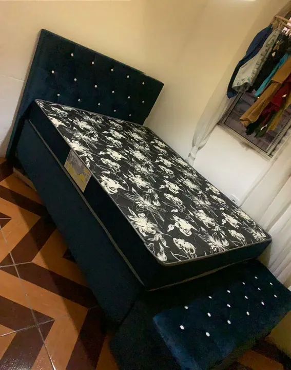 Cama Box com Cabeceira e Puff