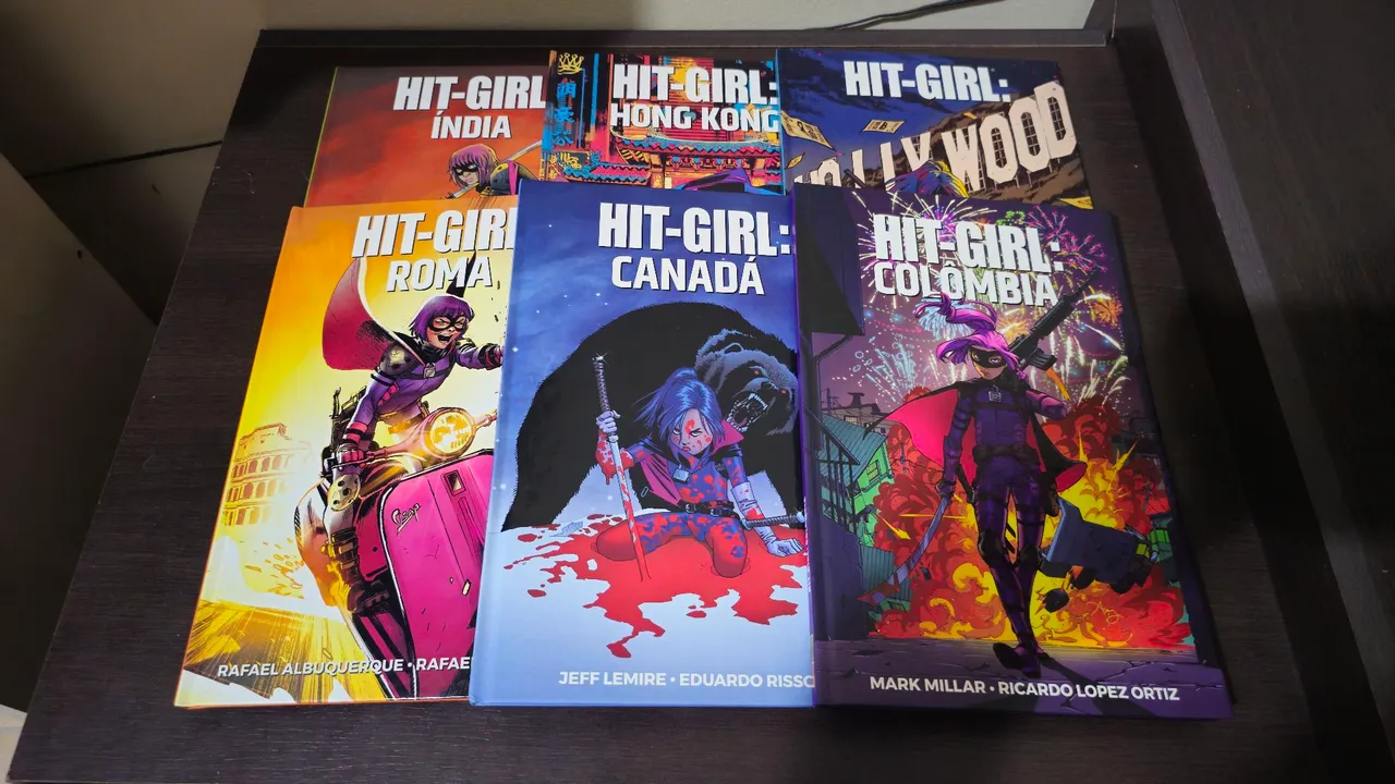 Hit-Girl Completo - Colômbia, Canadá, Roma, Hollywood, Hong Kong e Índia - HQ Panini