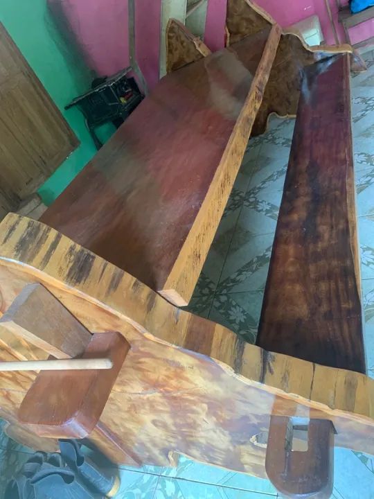 Mesa madeira de lei. - Foto 3