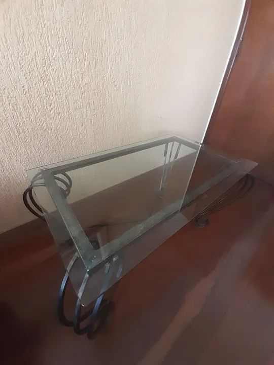 Mesa de centro em vidro e ferro - Foto 2
