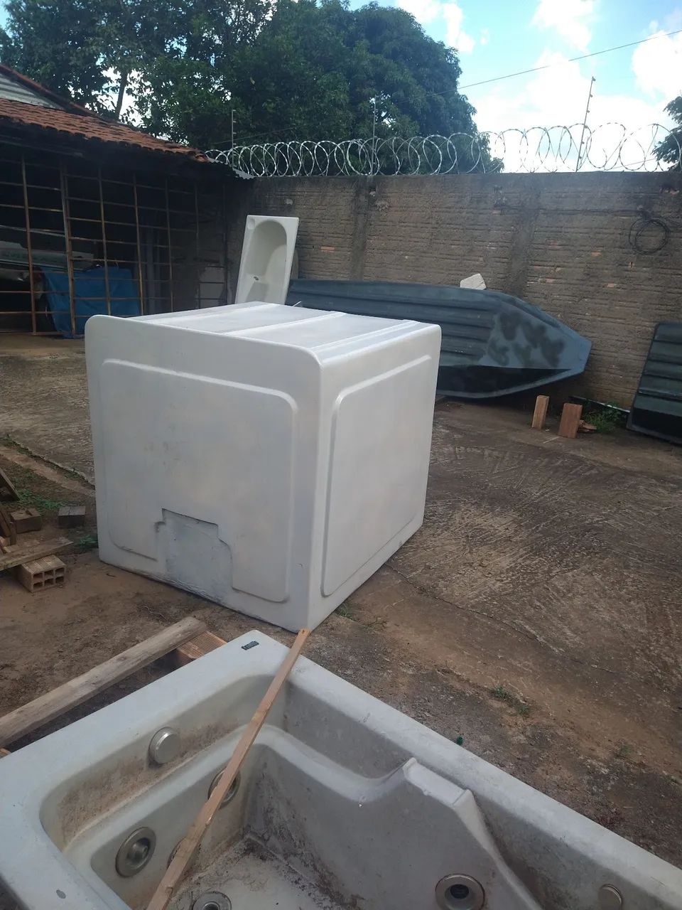 Bau de de Fibra de para carretinha  - Foto 5